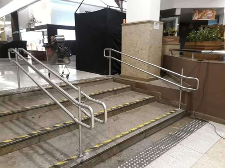 Corrimão de acessibilidade inox