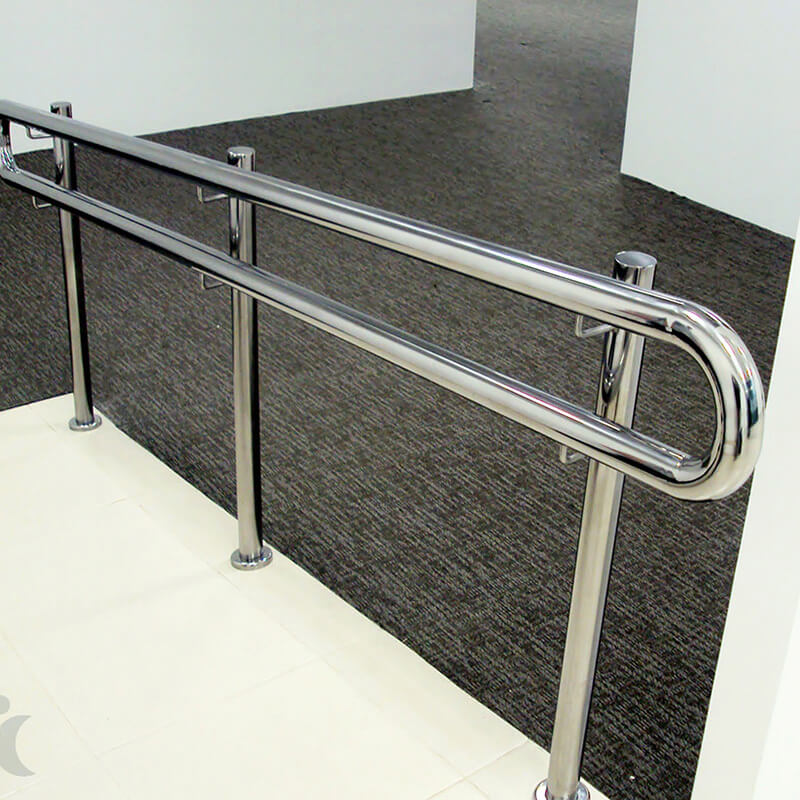 Corrimão de inox polido